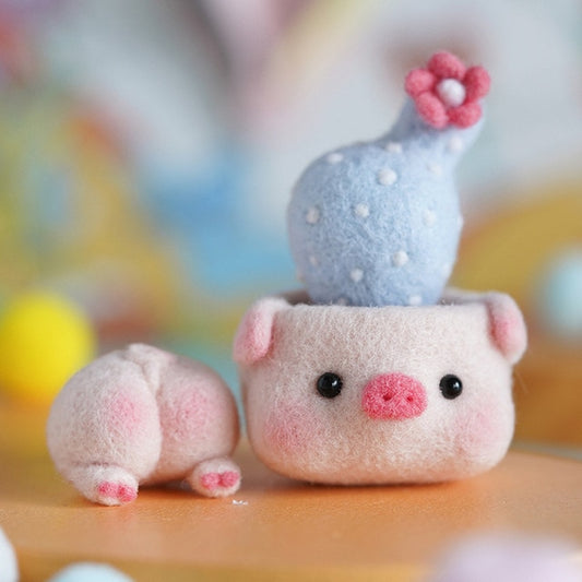Pig with Plant - DIY Felt Painting Kit