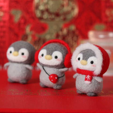 Snowy Penguin - DIY Felt Painting Kit